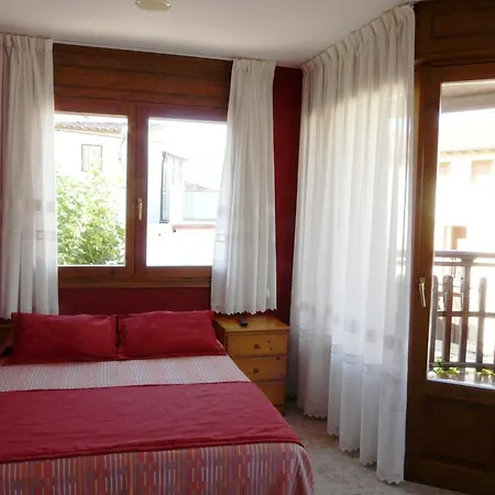 Hostal Rural Casa Castro Alberuela de la Liena