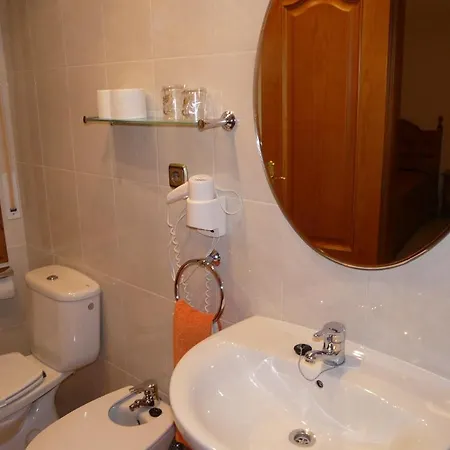 Hostal Rural Casa Castro بيت ضيافة