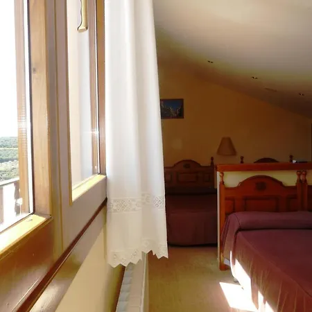 Hostal Rural Casa Castro بيت ضيافة