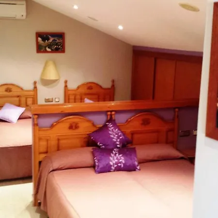 Hostal Rural Casa Castro بيت ضيافة