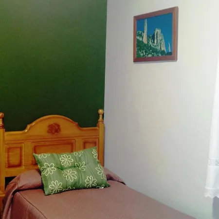 Hostal Rural Casa Castro بيت ضيافة Alberuela de la Liena