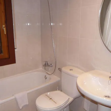 Hostal Rural Casa Castro بيت ضيافة Alberuela de la Liena