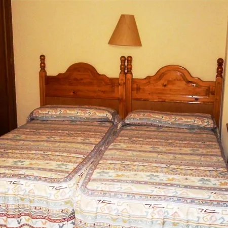 Hostal Rural Casa Castro 3* Alberuela de la Liena